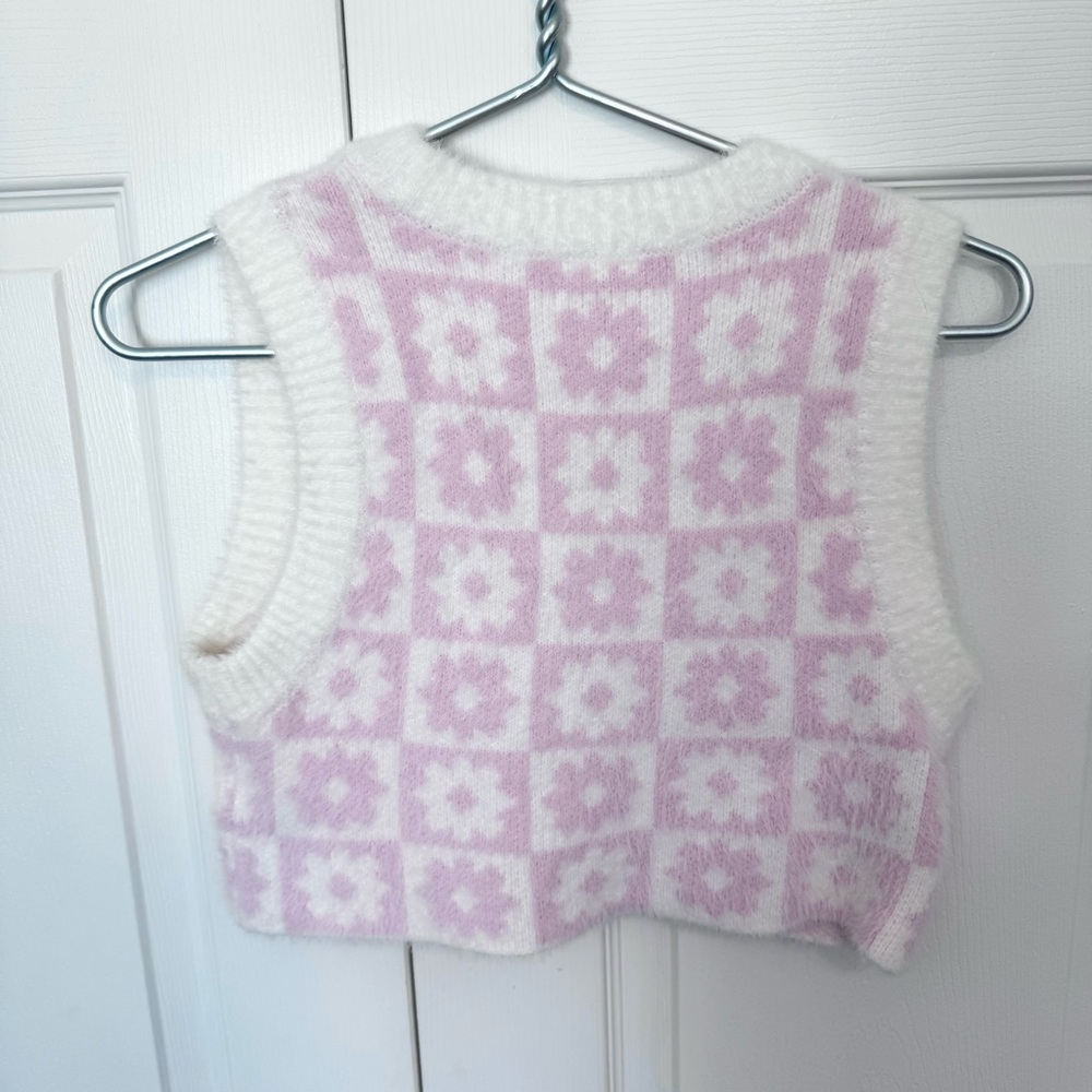 NWOT La Hearts Pink and White Flower Checkered Sweater Vest XS - Picture 3 of 4